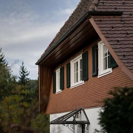 Exklusives Ferienhaus Am Waldrand Mit Whirlpool Und Sauna Villa Schonach im Schwarzwald Eksteriør bilde