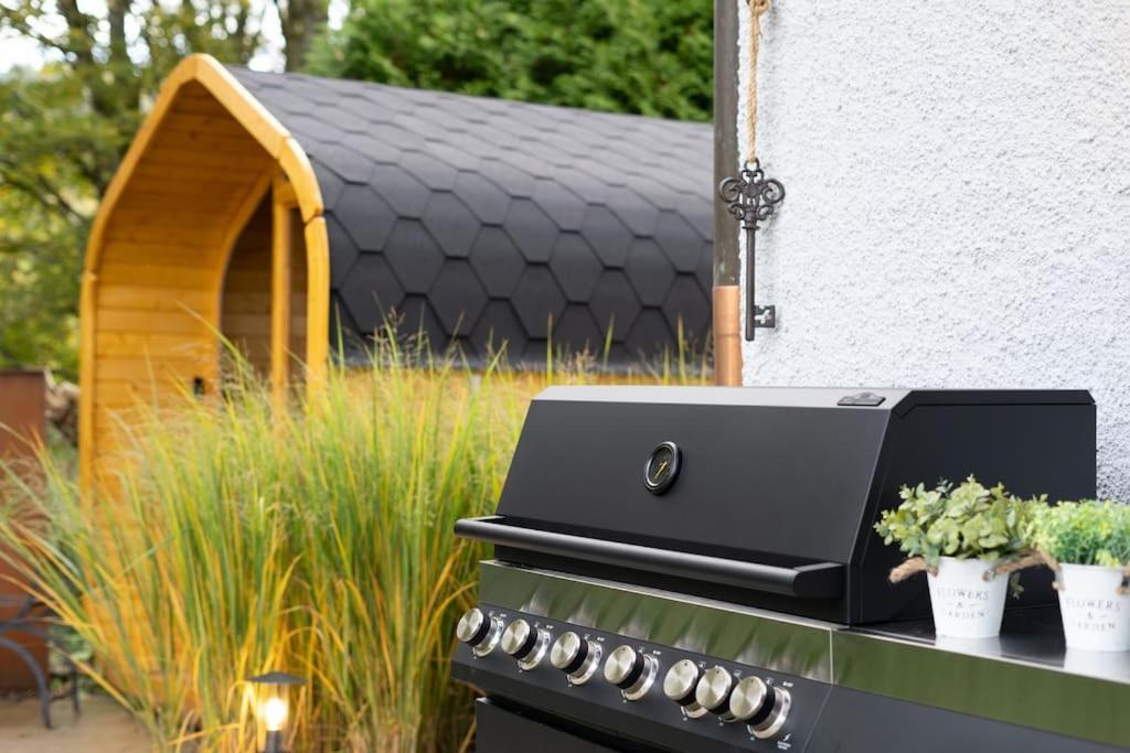 Exklusives Ferienhaus Am Waldrand Mit Whirlpool Und Sauna Villa Schonach im Schwarzwald Eksteriør bilde